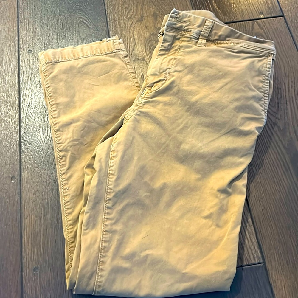 Chinos